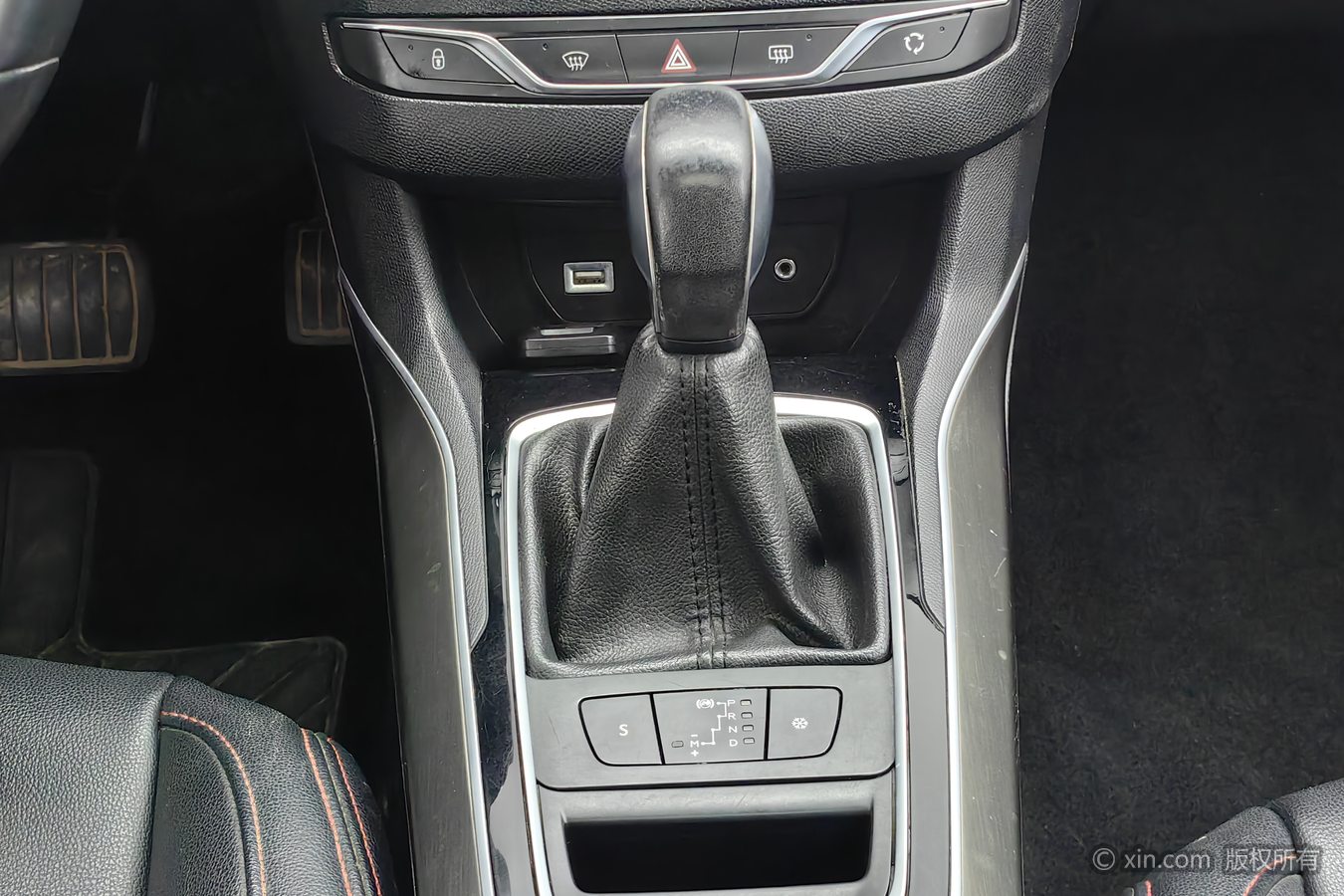 Peugeot 408 2016 car image #14