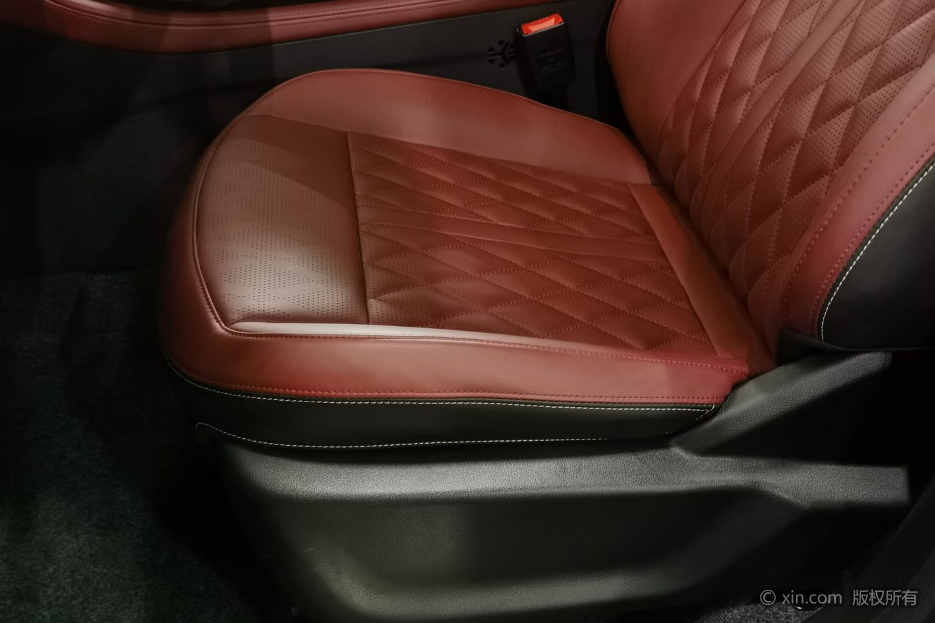 Jetour X70 PLUS 2024 car image #21