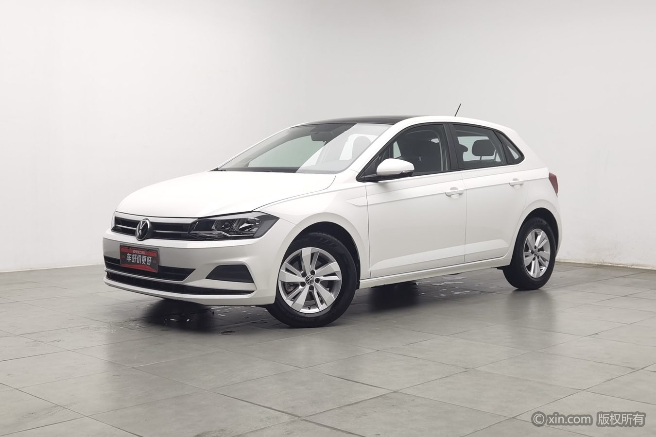 Volkswagen Polo 2022 car image #2