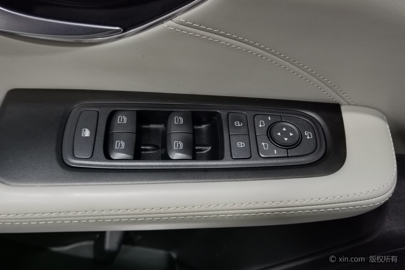 Jetour X70 PRO 2023 #9 Jetour X70 PRO 2023 car image #9