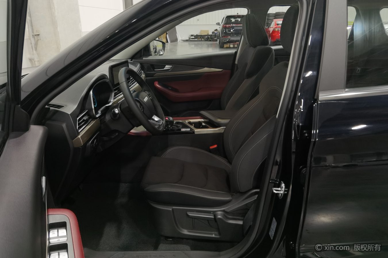 Jetour X70 2023 car image #10