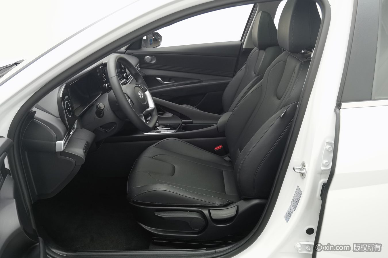 Hyundai Elantra 2024 car image #10
