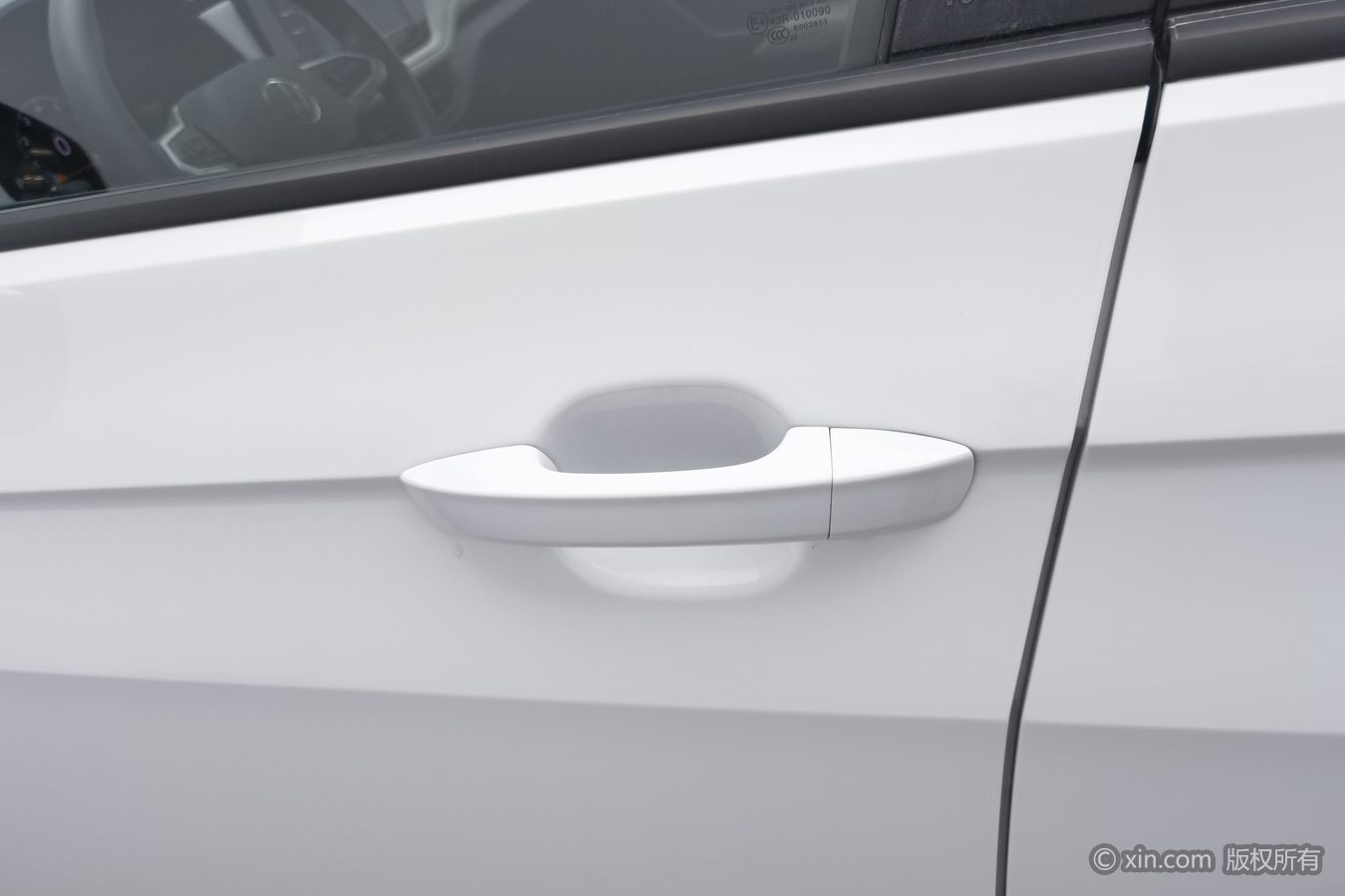 Volkswagen Tharu 2026 imagen de coche #19