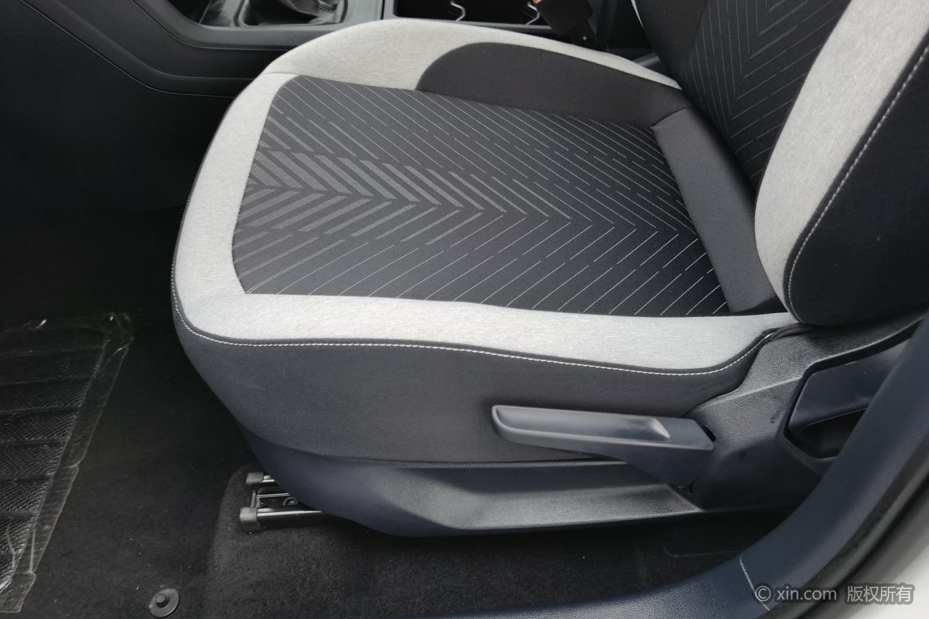 Volkswagen Tharu 2026 imagen de coche #21