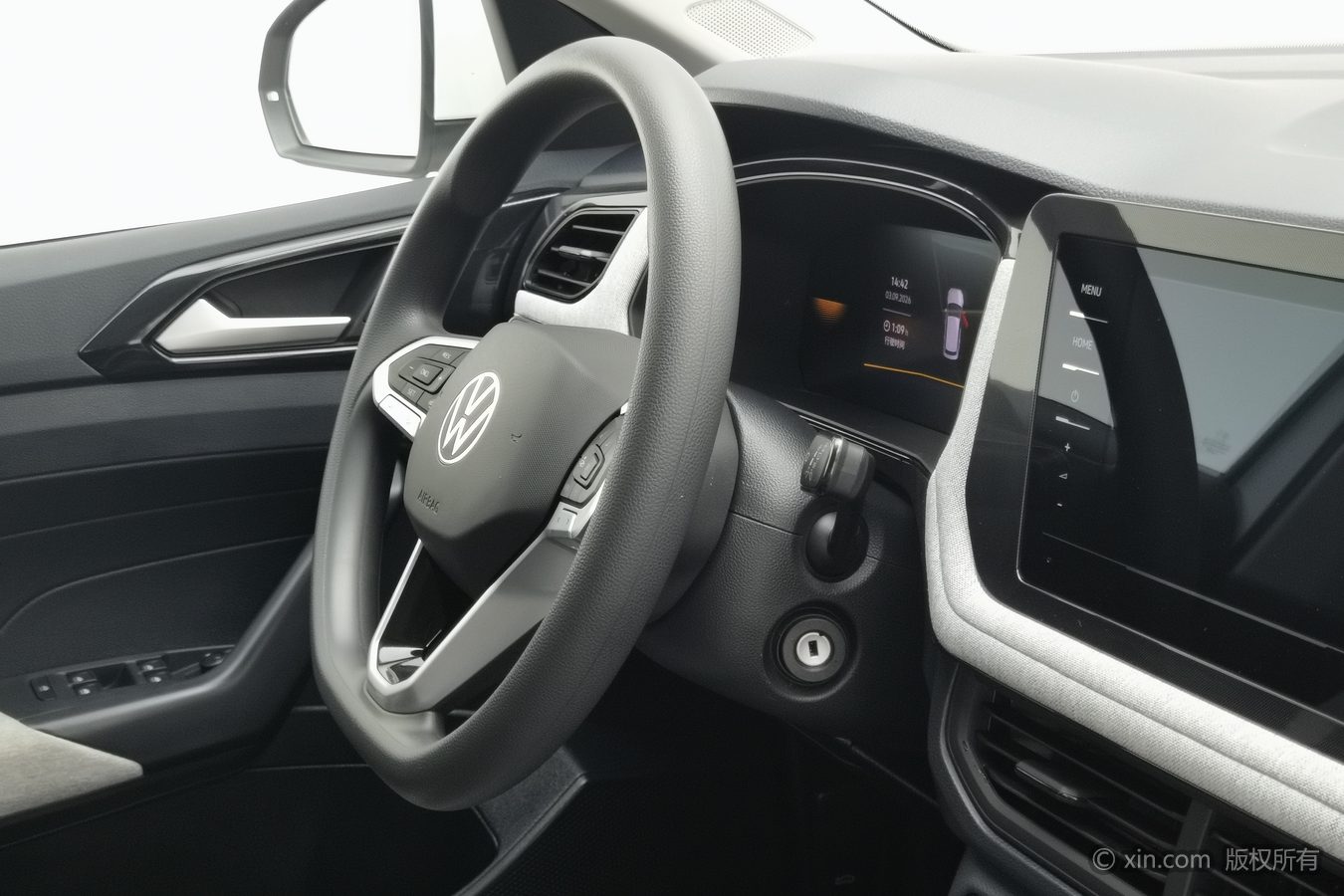 Volkswagen Tharu 2026 imagen de coche #23