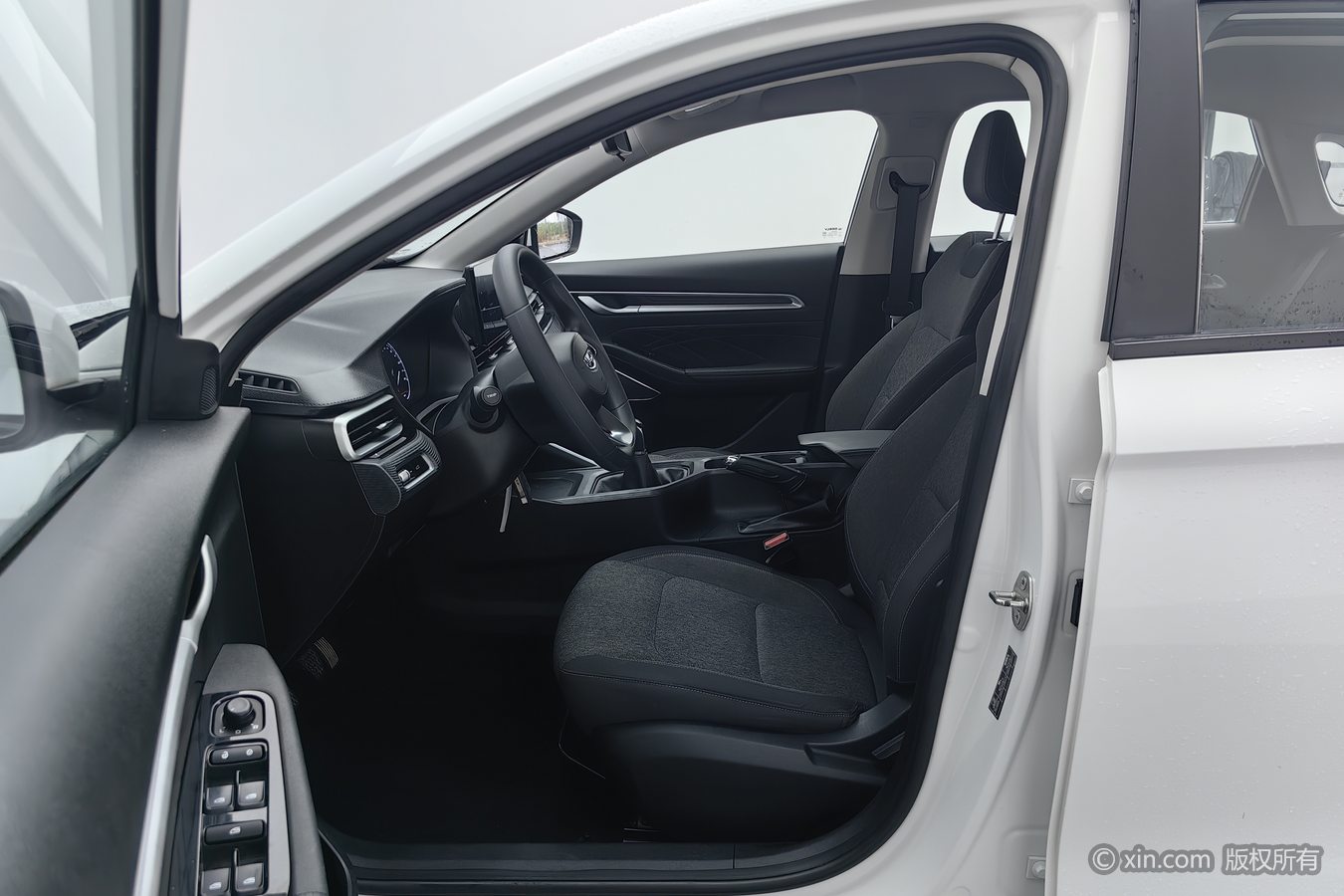 GEELY Emgrand 2023 car image #10