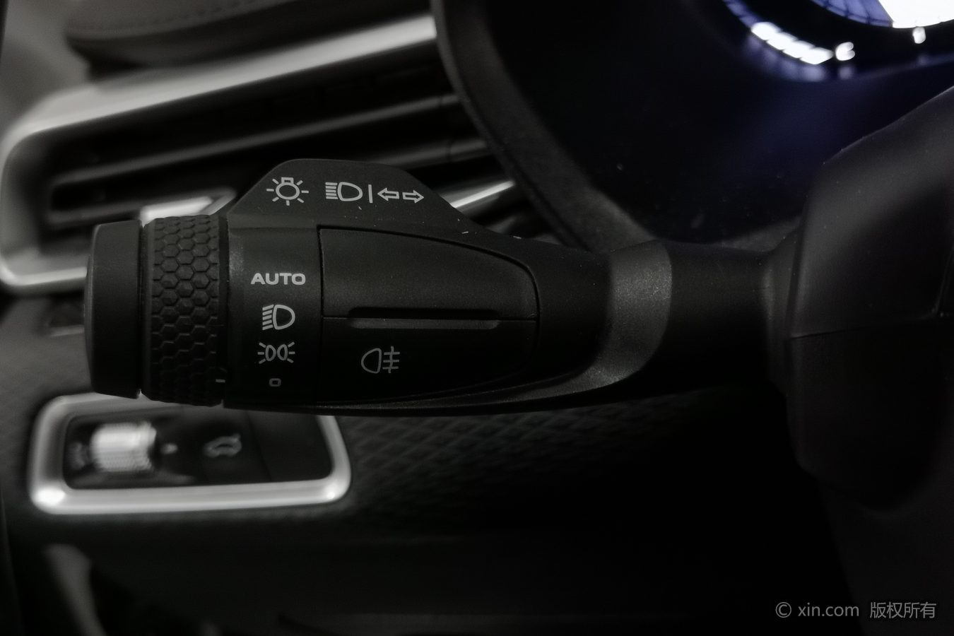 GEELY Emgrand 2023 car image #22