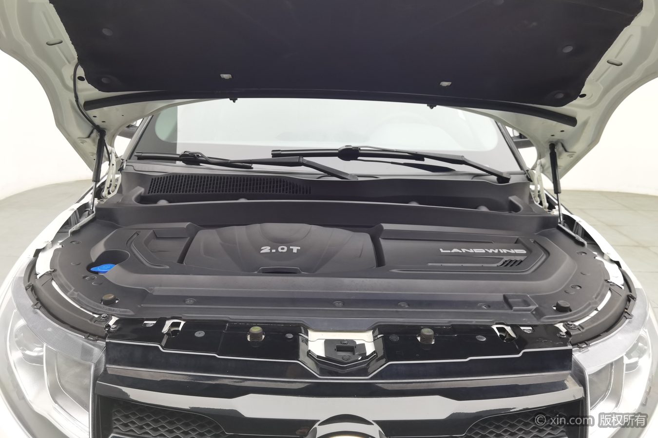 2016 #18 2016 car image #18
