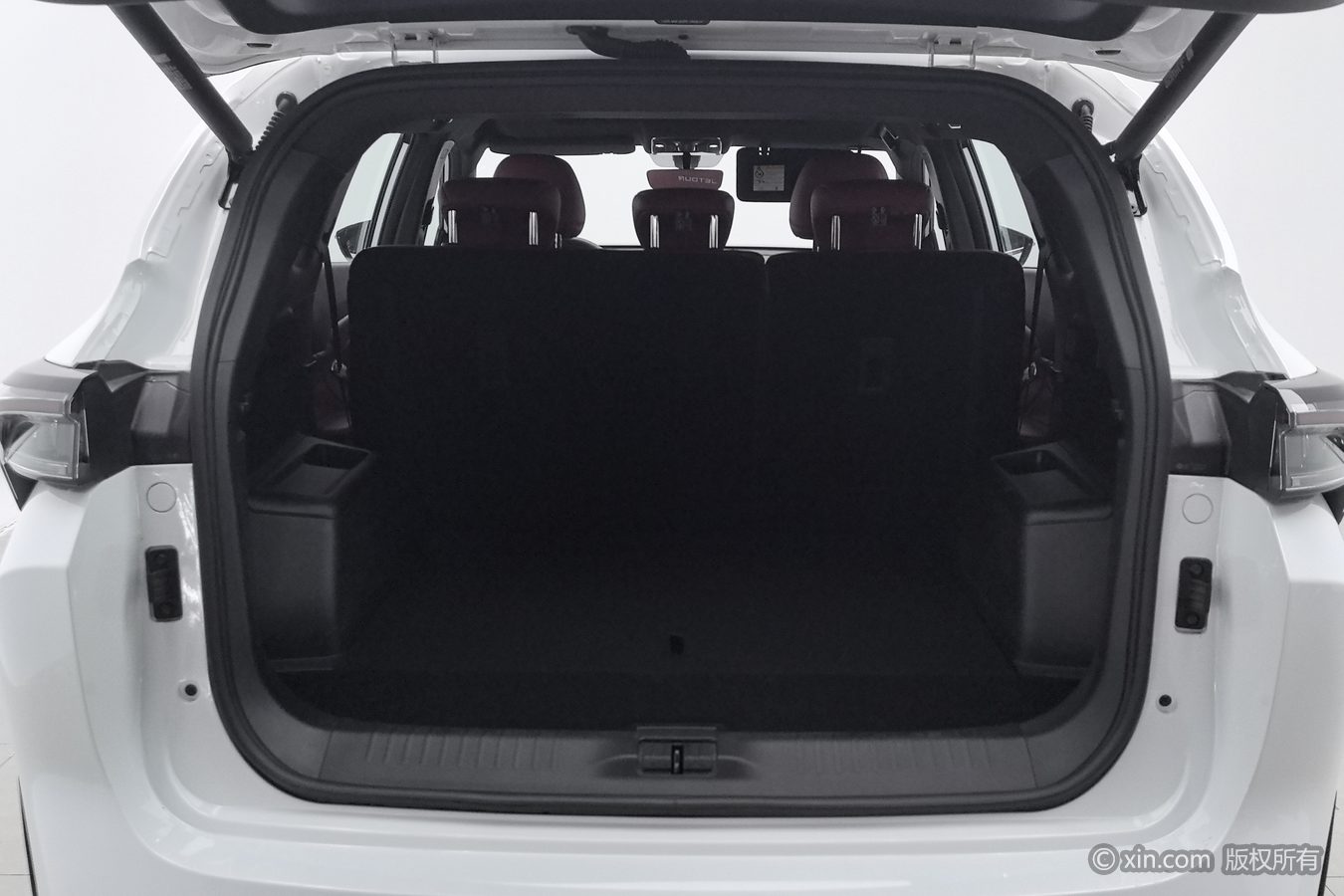 Jetour X70 PLUS 2024 car image #17