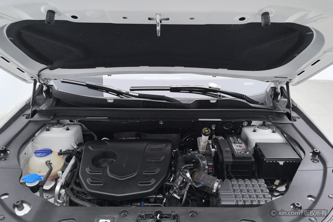 Jetour X70 PLUS 2024 car image #18