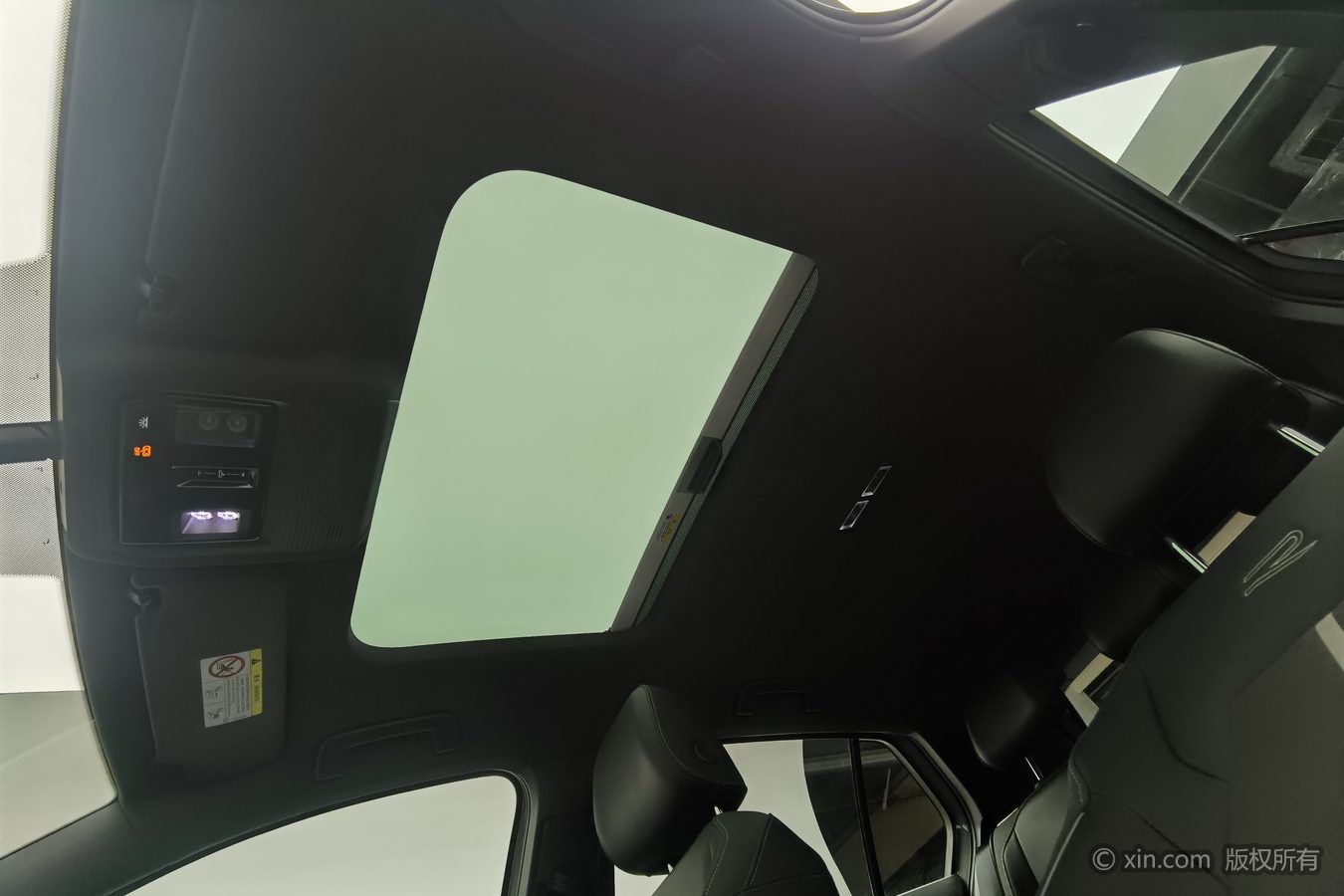 Volkswagen Golf 2024 car image #15