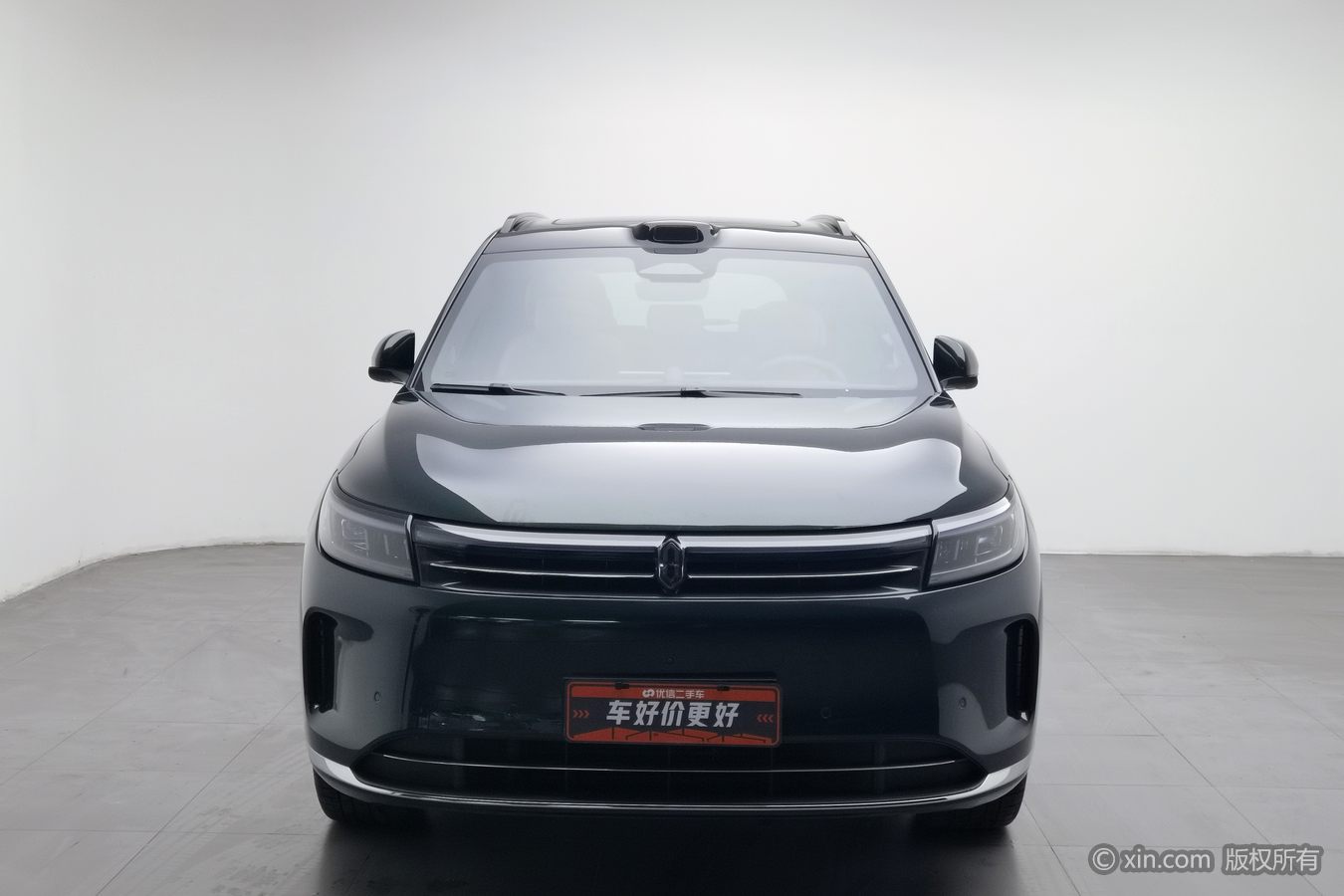 2025 car image #4