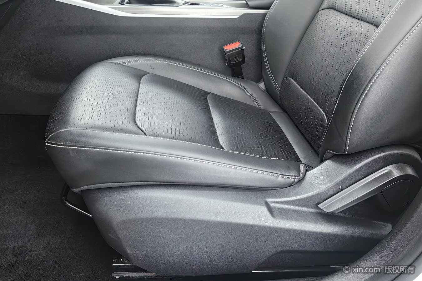 GEELY Emgrand 2023 #21 GEELY Emgrand 2023 car image #21