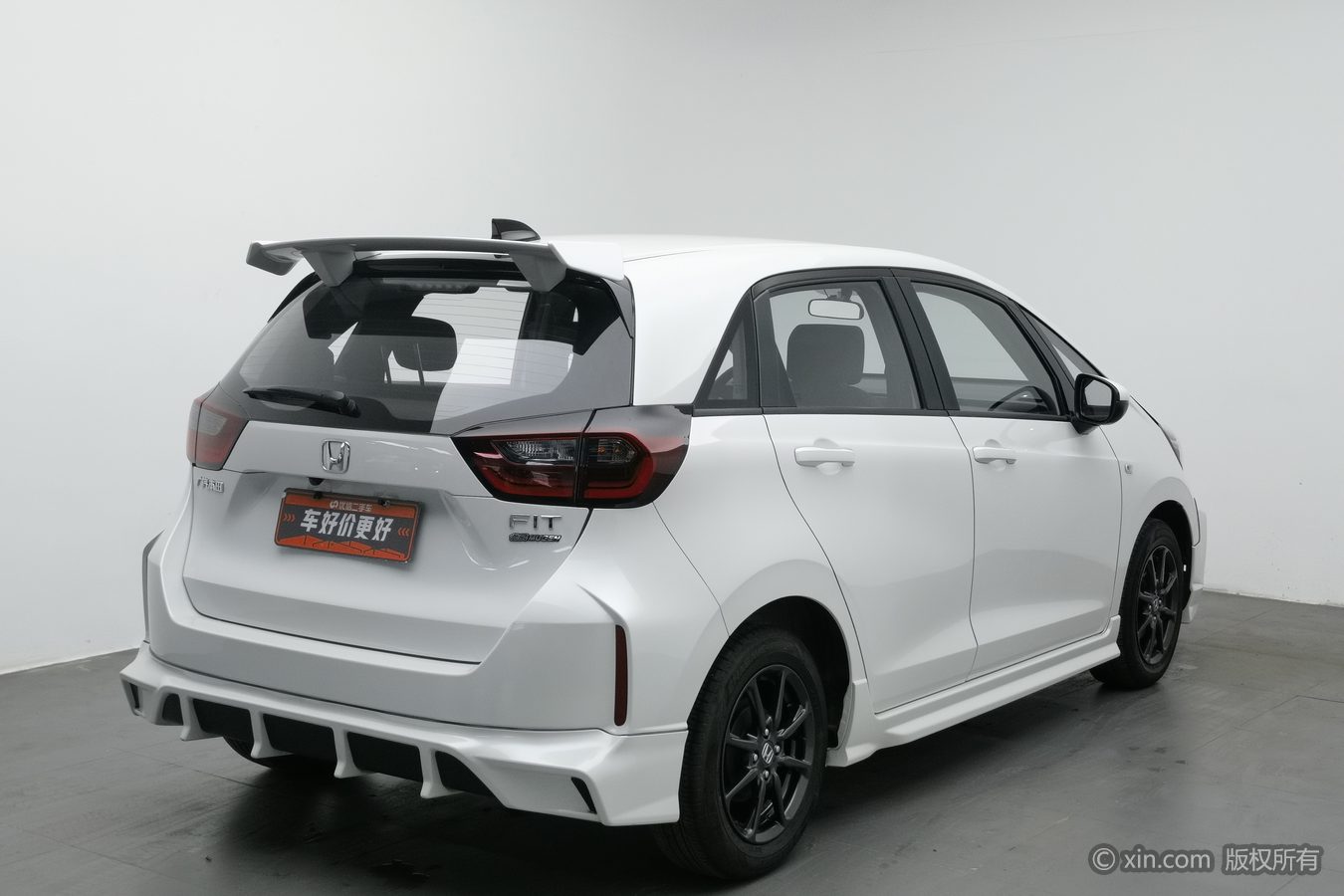 Honda Fit 2024 car image #3