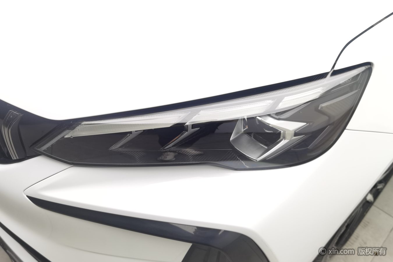 GEELY Binray 2025 car image #6
