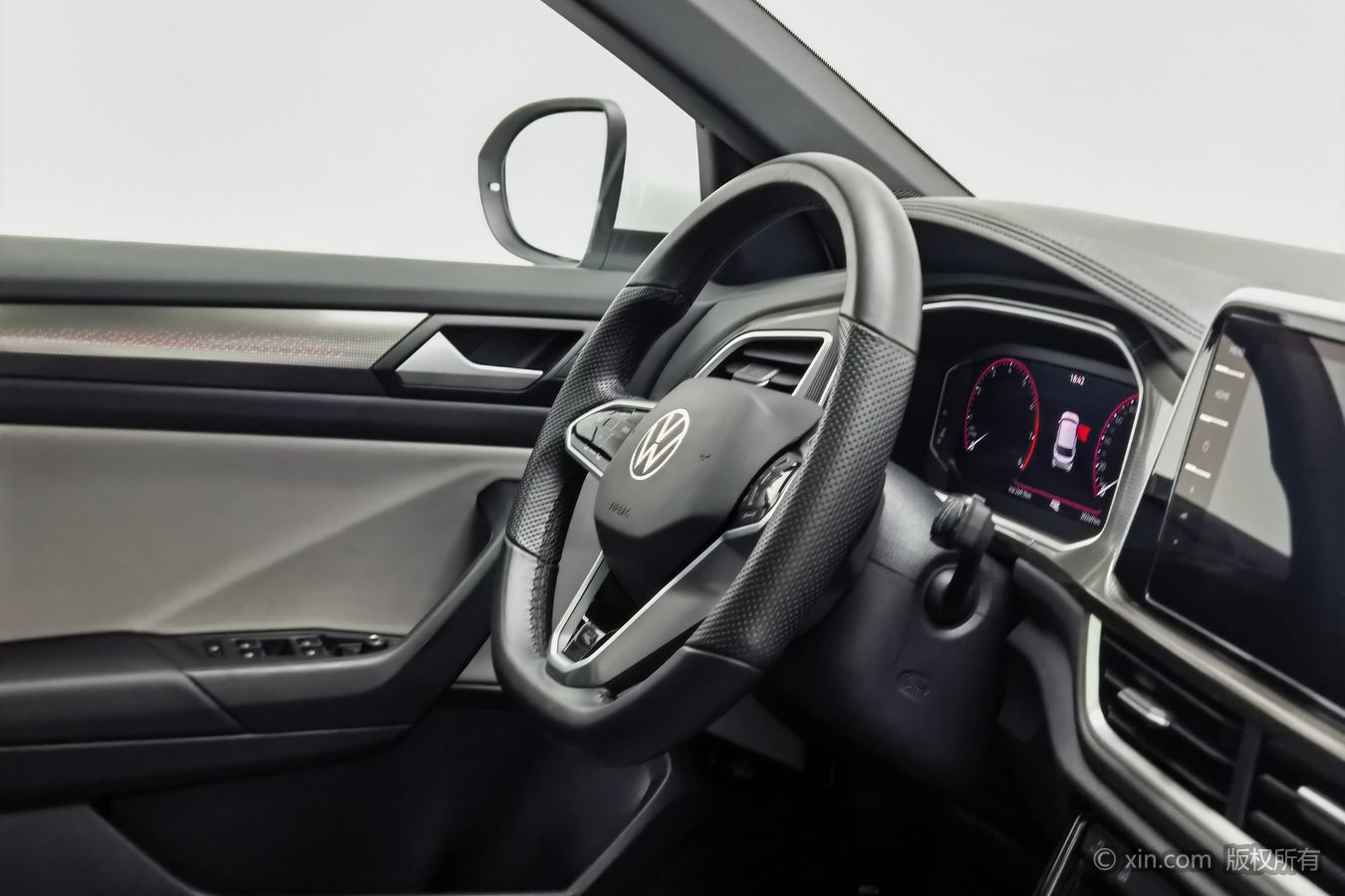 Volkswagen T-Roc 2023 car image #23