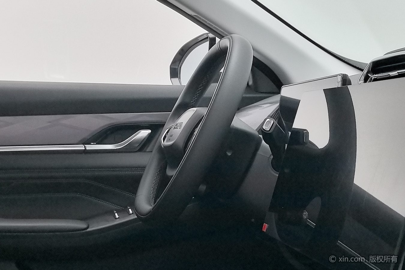 2025 car image #23