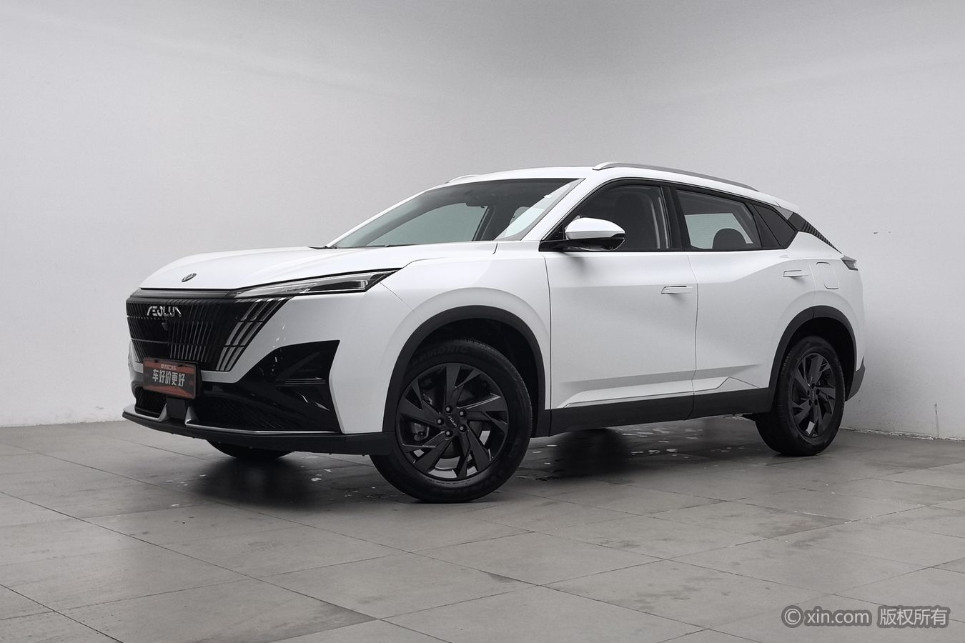 2025 car image #2