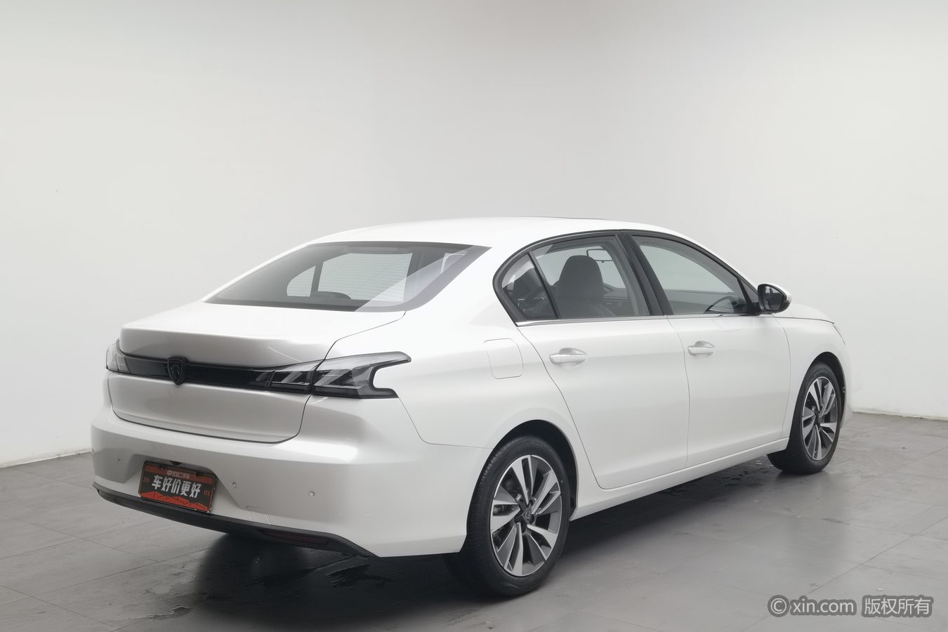 Peugeot 408 2024 immagine di auto #3