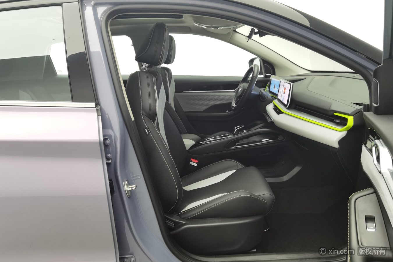 GEELY Coolray 2023 #24 GEELY Coolray 2023 car image #24