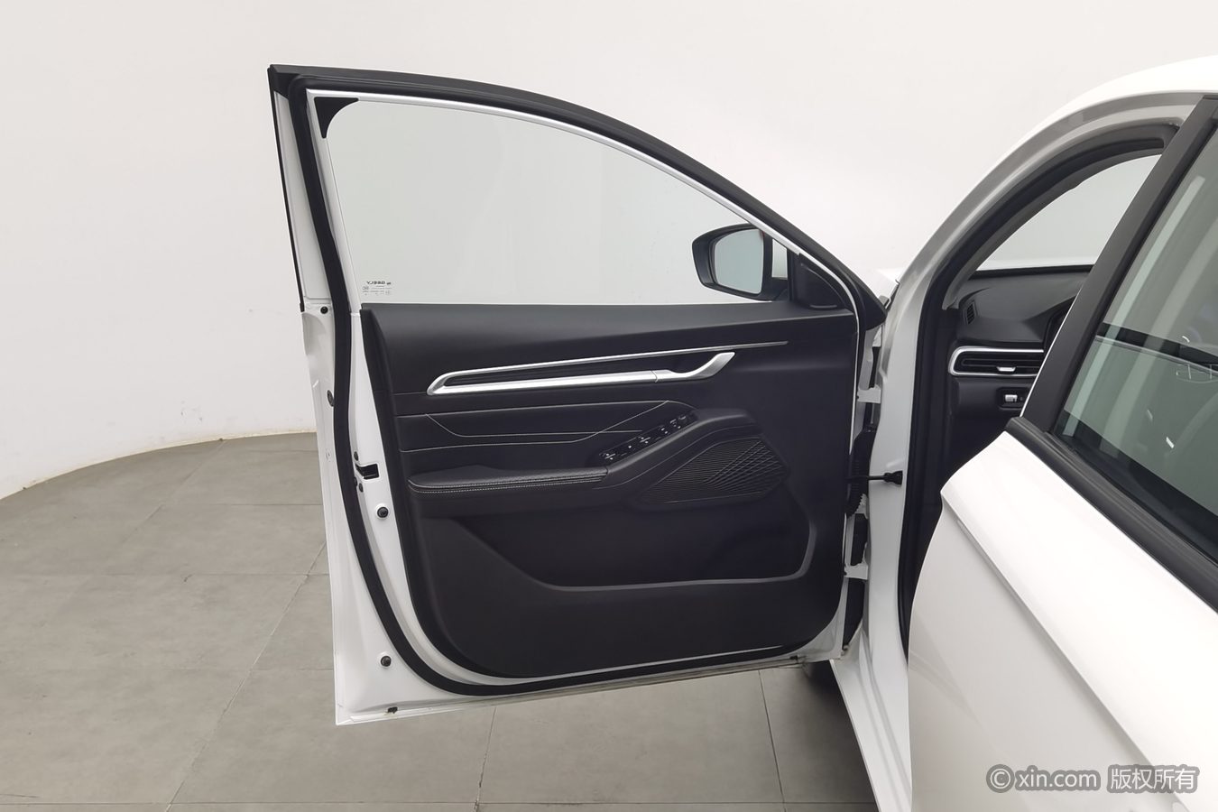 GEELY Emgrand 2025 car image #8