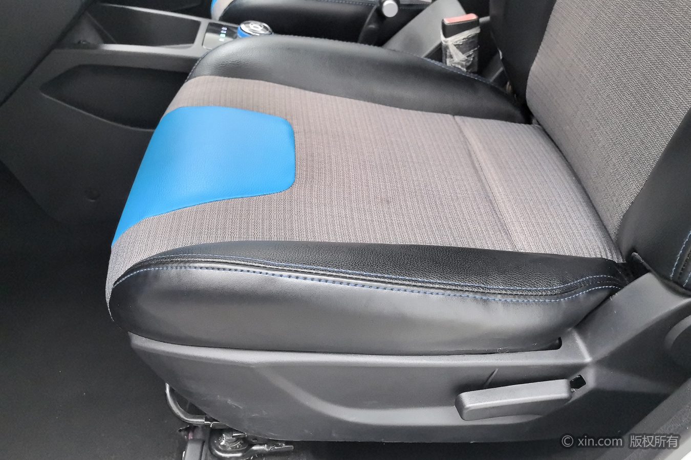 2018 #21 2018 car image #21