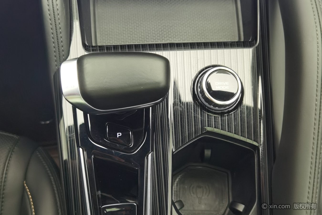 GEELY Monjaro 2024 car image #14