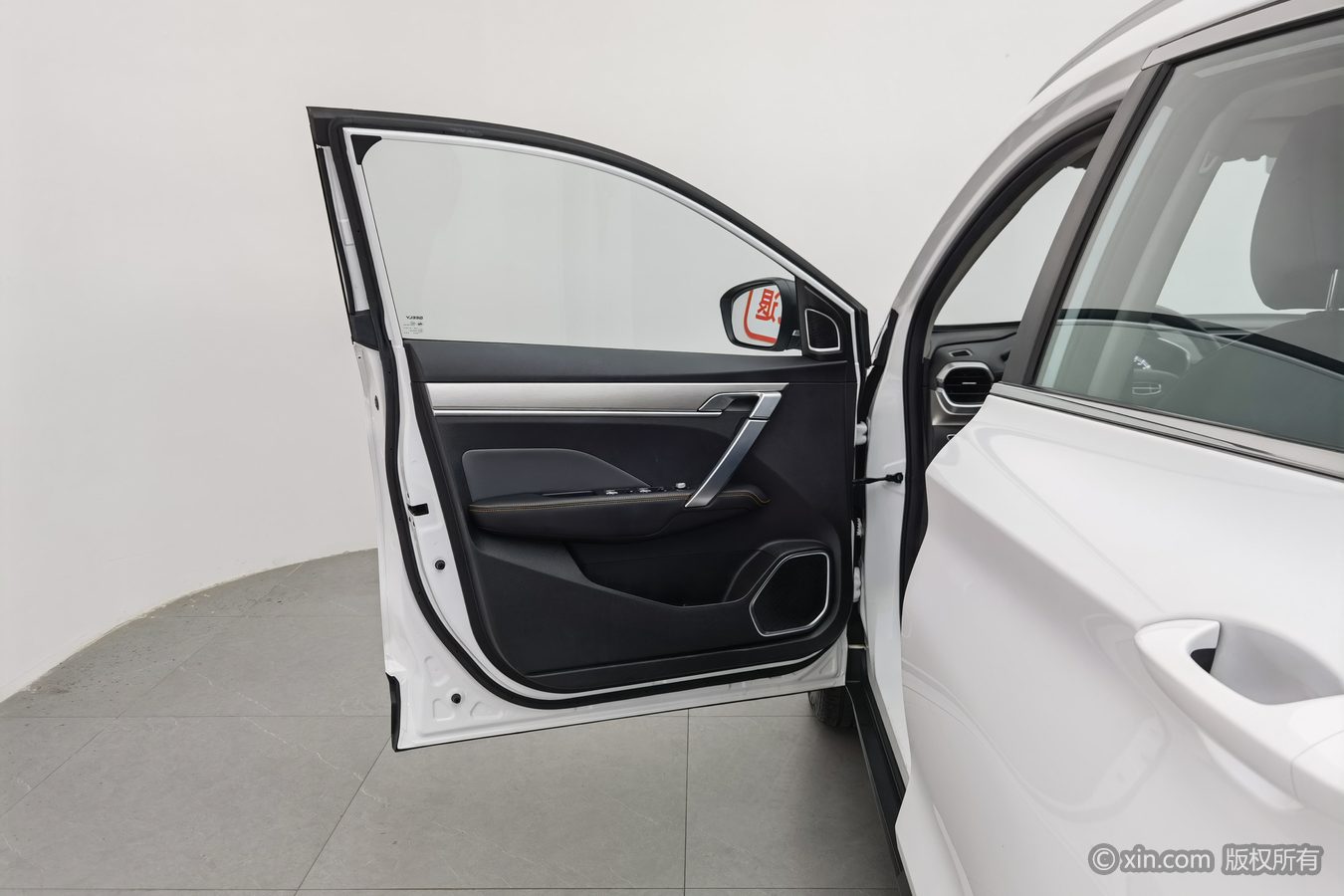 GEELY Coolray 2023 car image #8