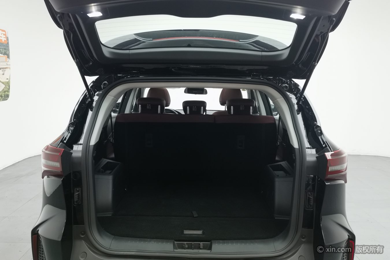 Jetour X70 2025 car image #17
