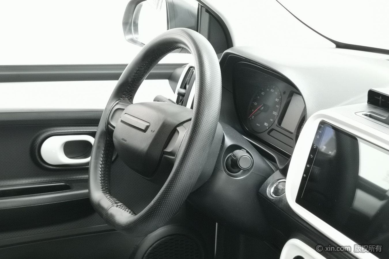 Roewe CLEVER 2023 #23 Roewe CLEVER 2023 car image #23