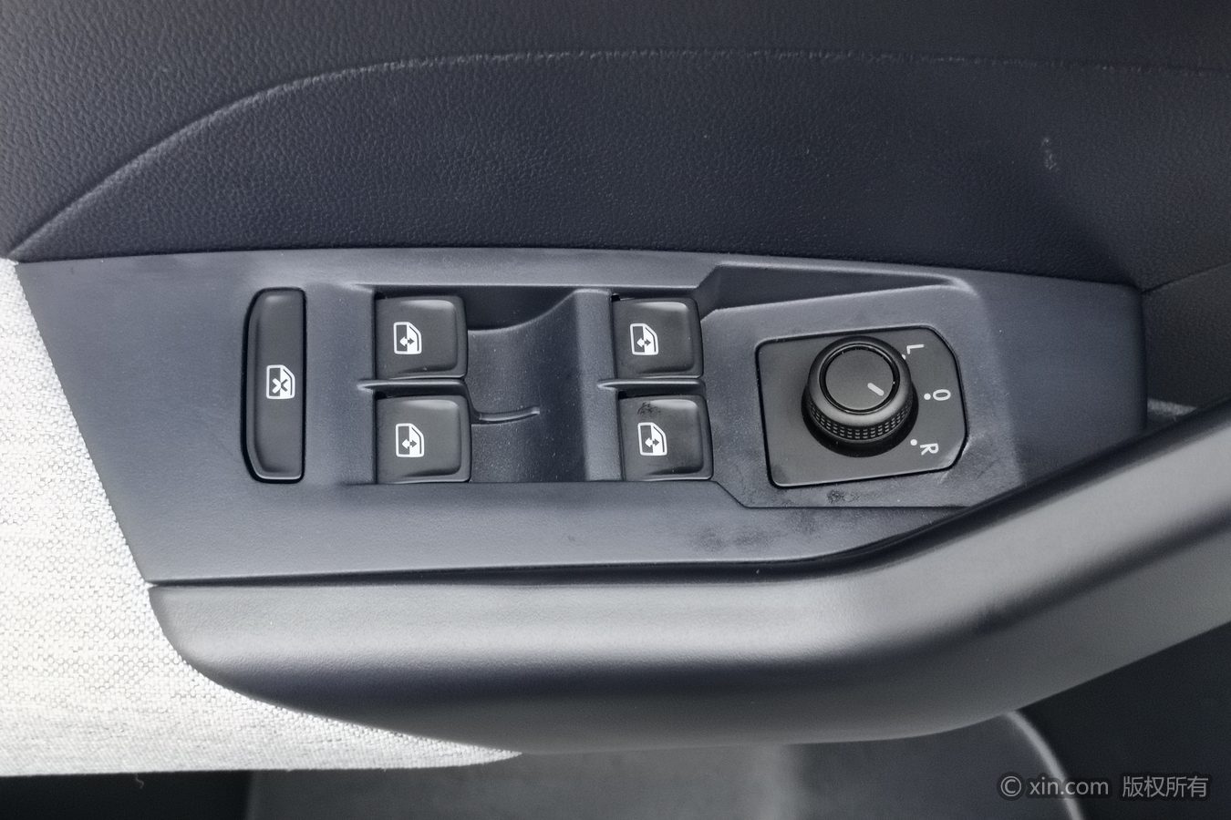Volkswagen Tharu 2025 car image #9