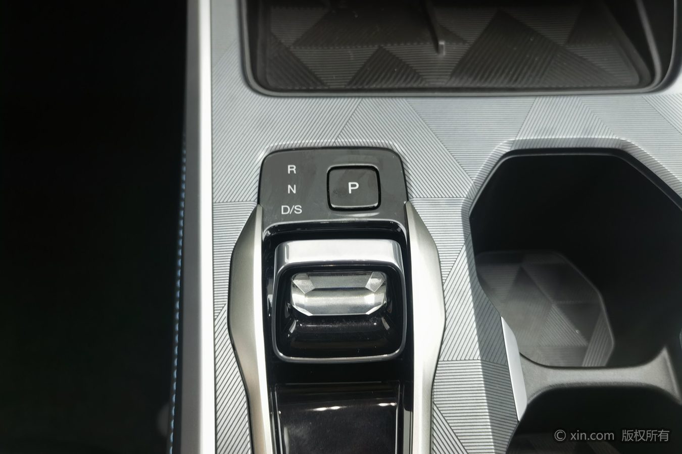 GAC Trumpchi GS3 2024 #14 GAC Trumpchi GS3 2024 car image #14