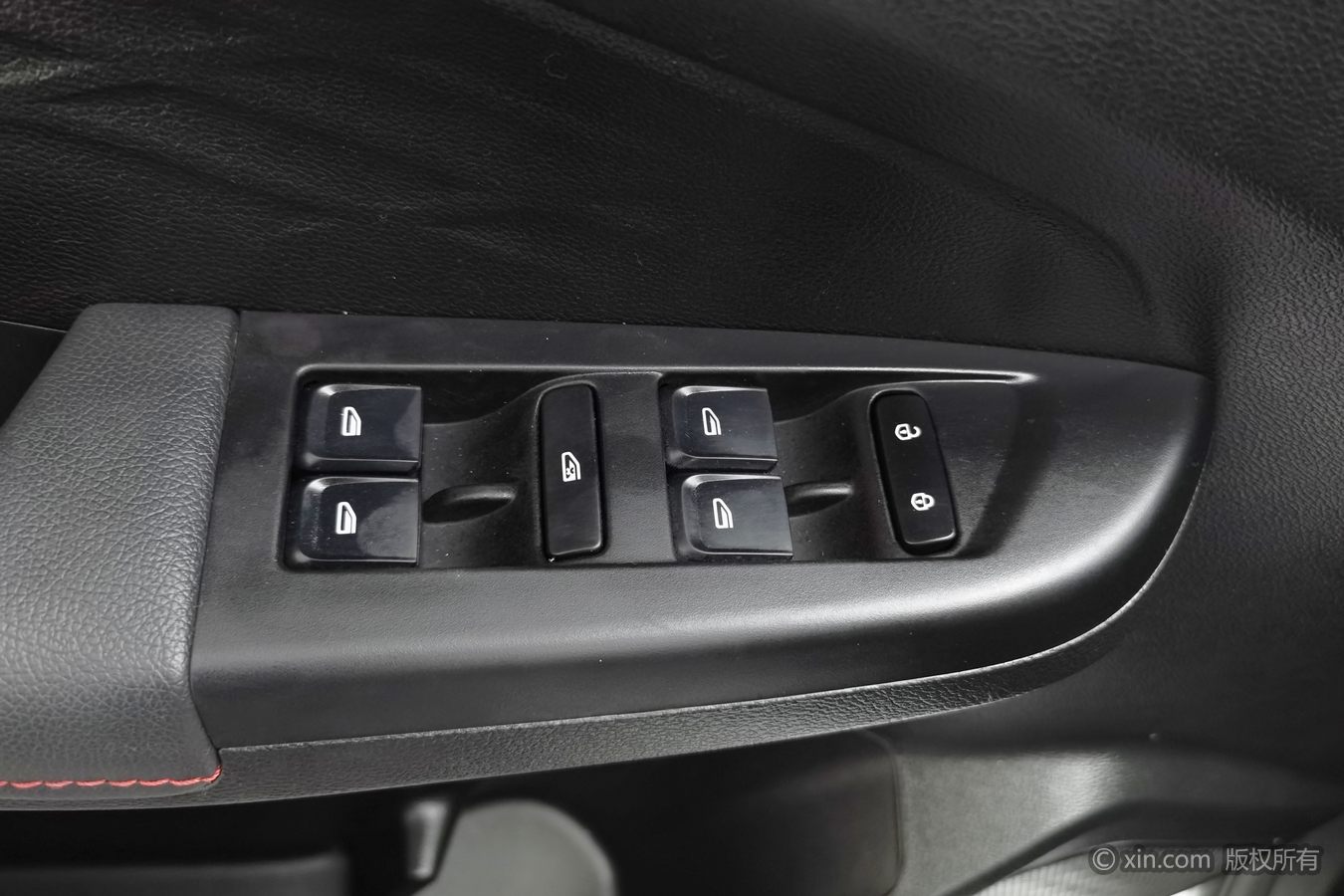 Livan X3 PRO 2023 #9 Livan X3 PRO 2023 car image #9