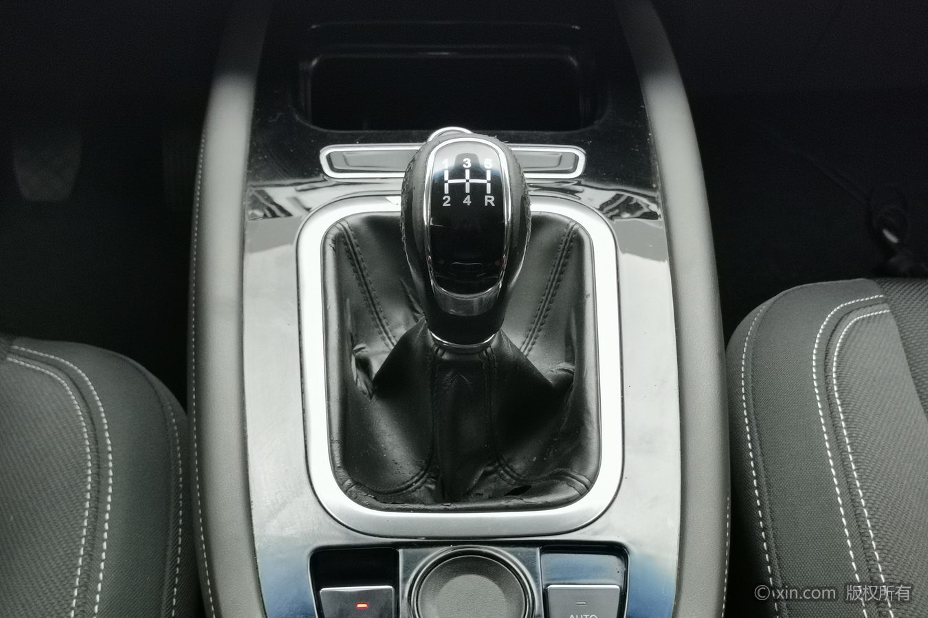Jetour X70 2019 #14 Jetour X70 2019 car image #14