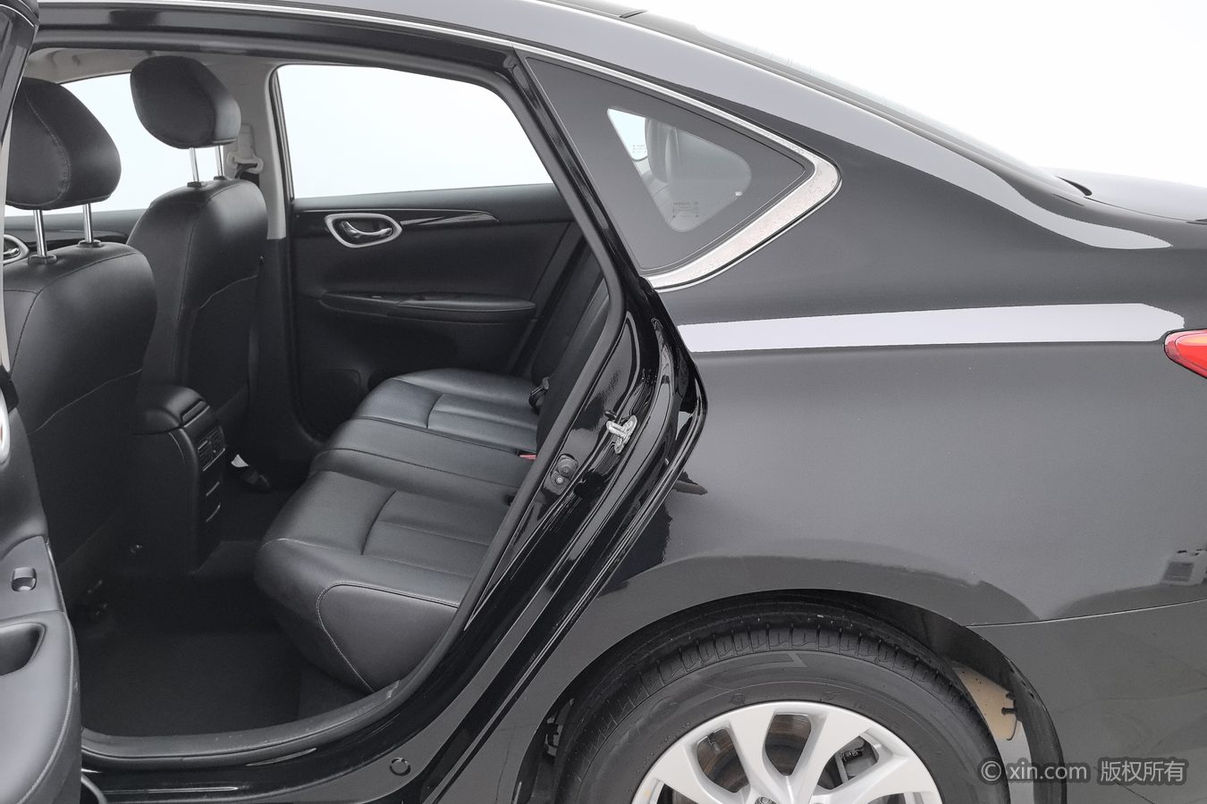 Nissan Sylphy 2023 image de voiture #16