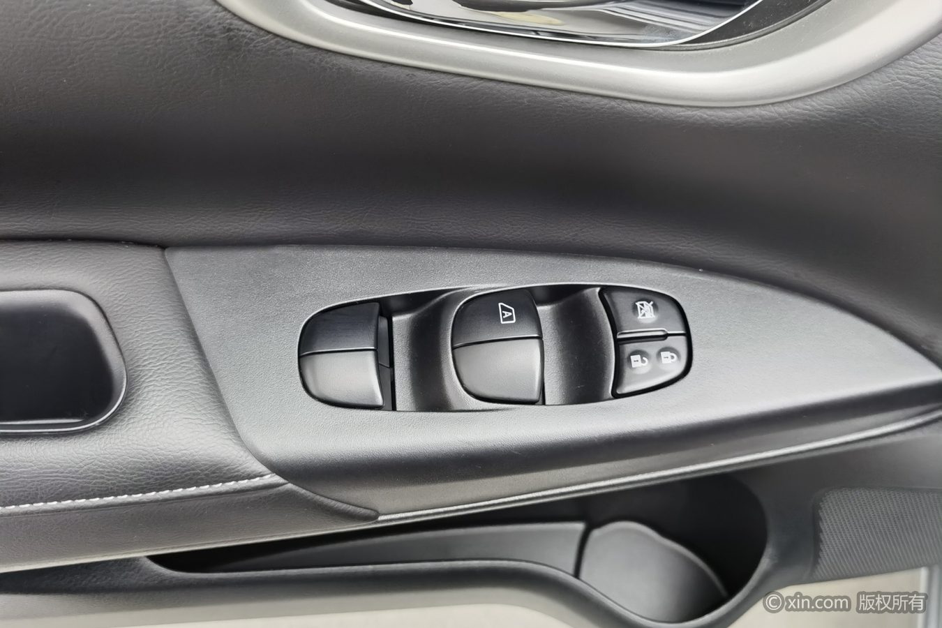 Nissan Sylphy 2024 image de voiture #9