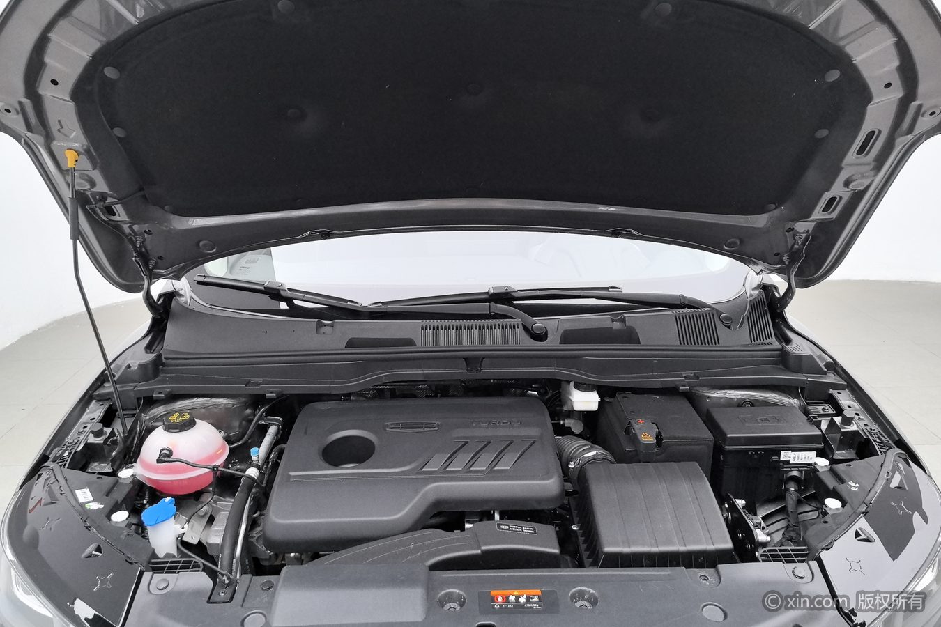 GEELY Coolray 2024 car image #18
