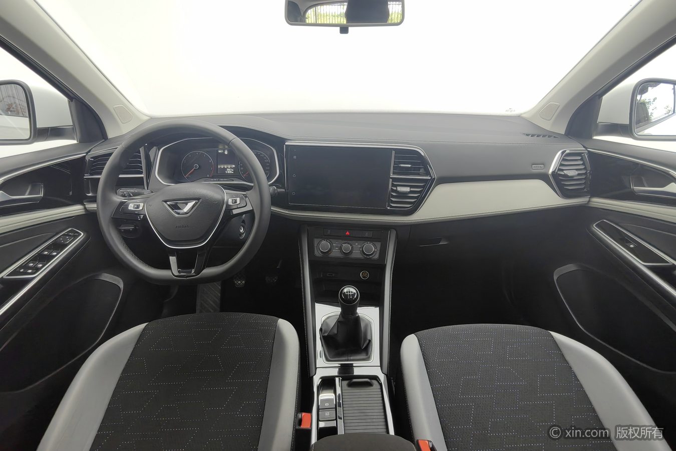 Jetta VS5 2025 car image #12