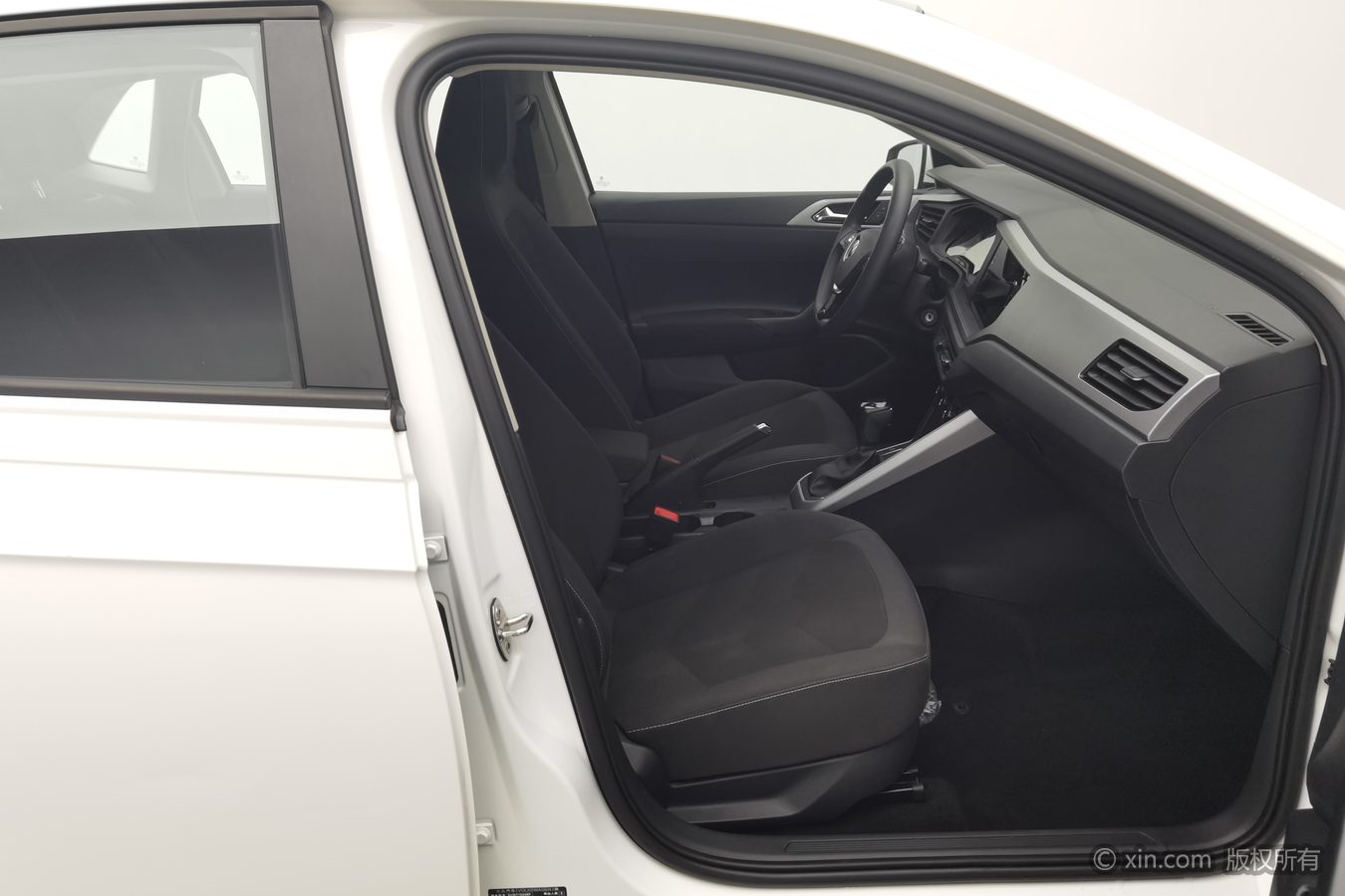 Volkswagen Polo 2022 car image #24