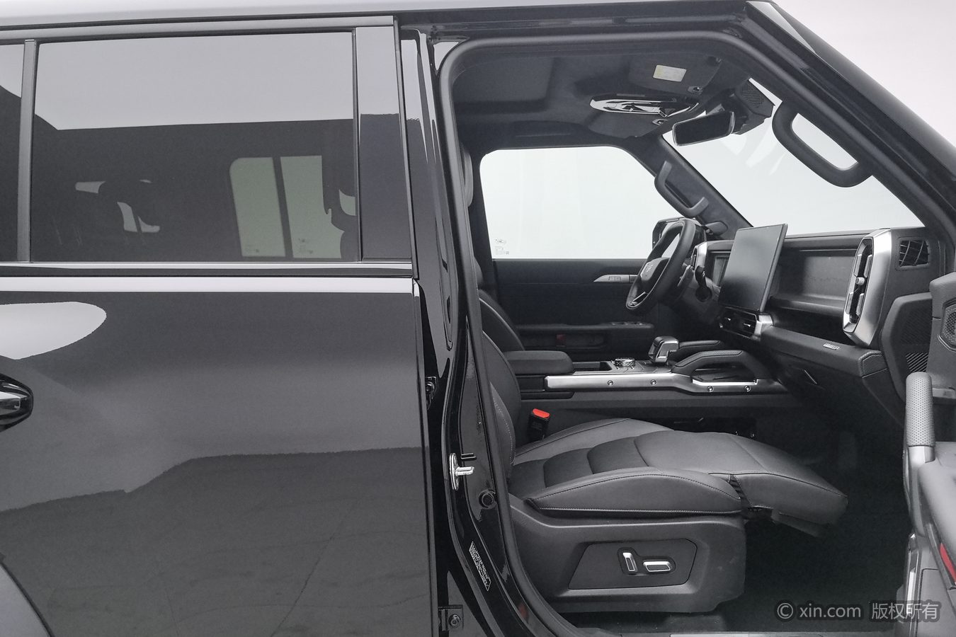 Jetour Traveller 2024 car image #24