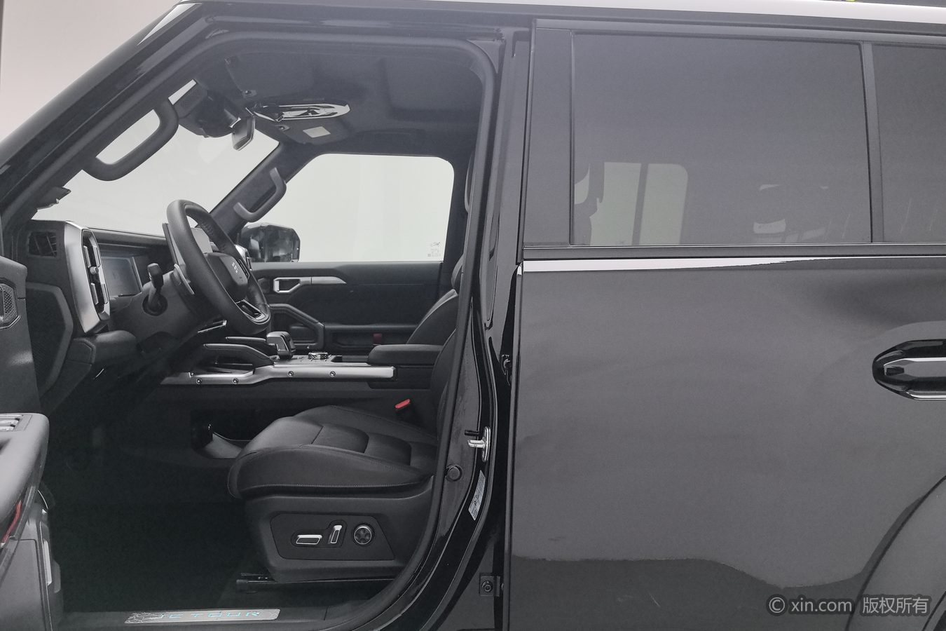 Jetour Traveller 2024 car image #10