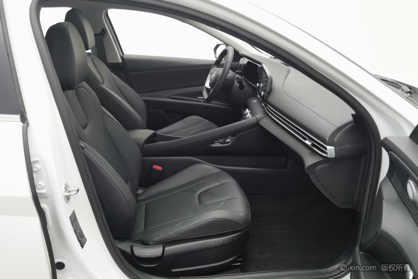Hyundai Elantra 2024 car image #24