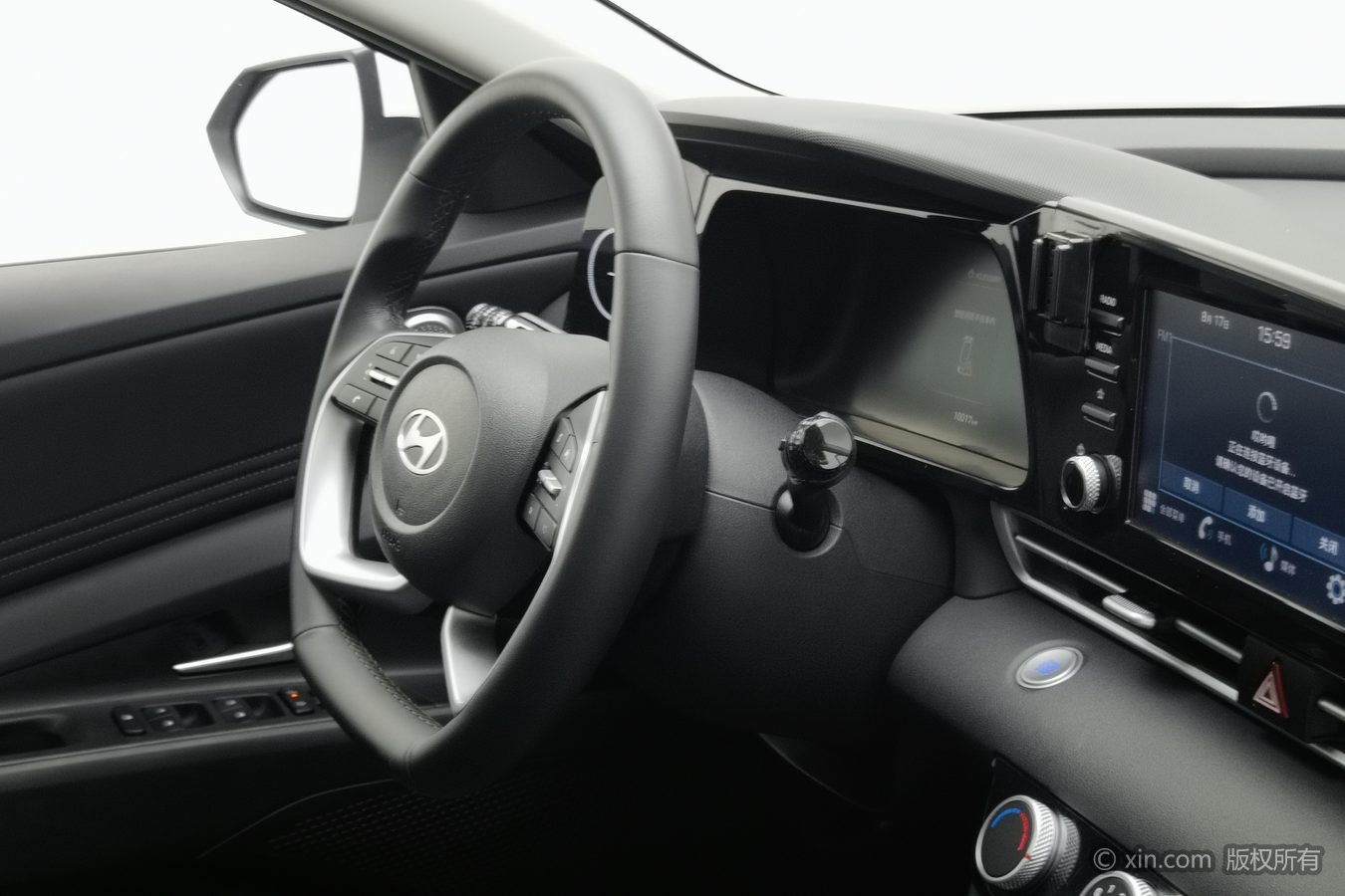 Hyundai Elantra 2024 car image #23