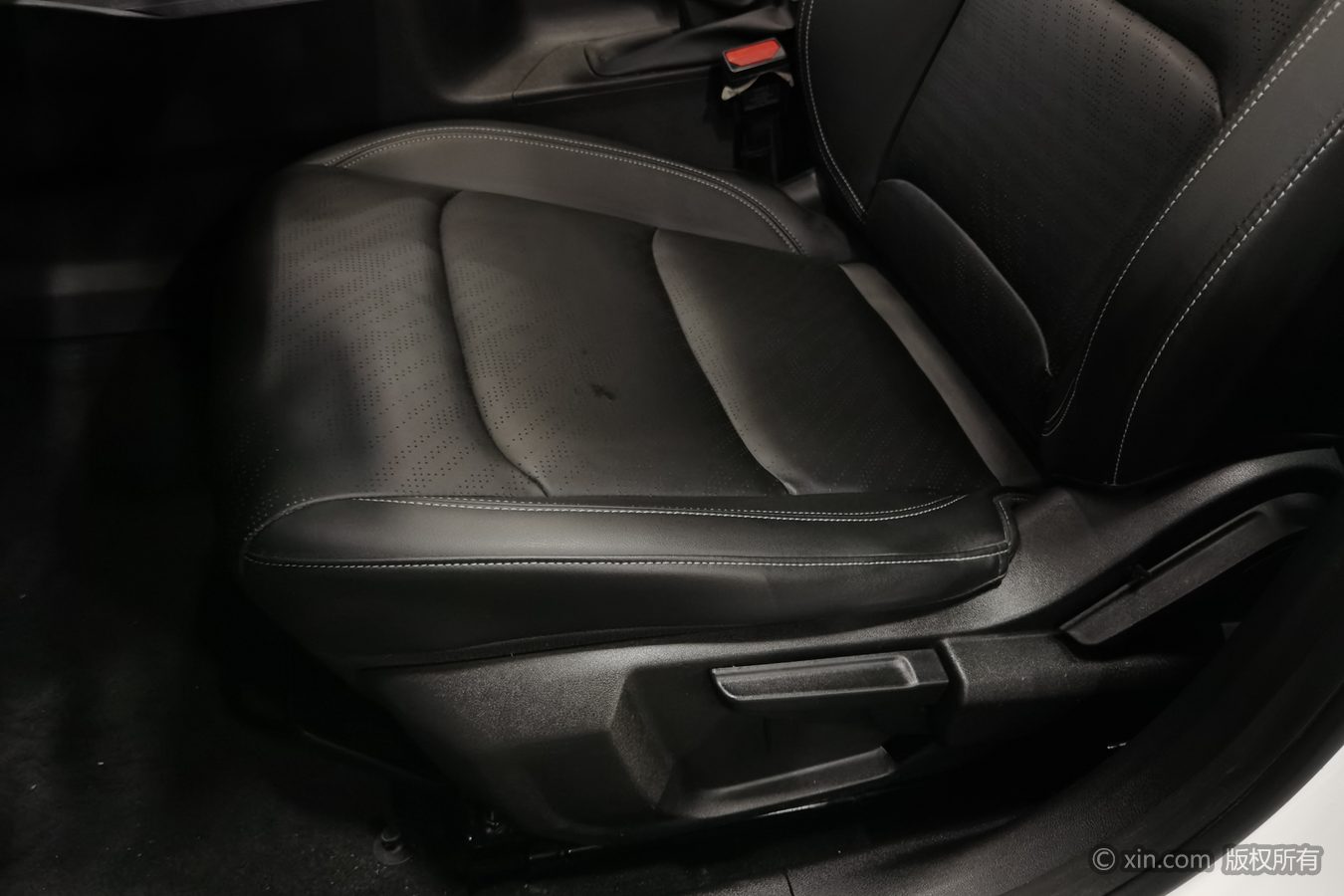 GEELY Emgrand 2023 car image #21