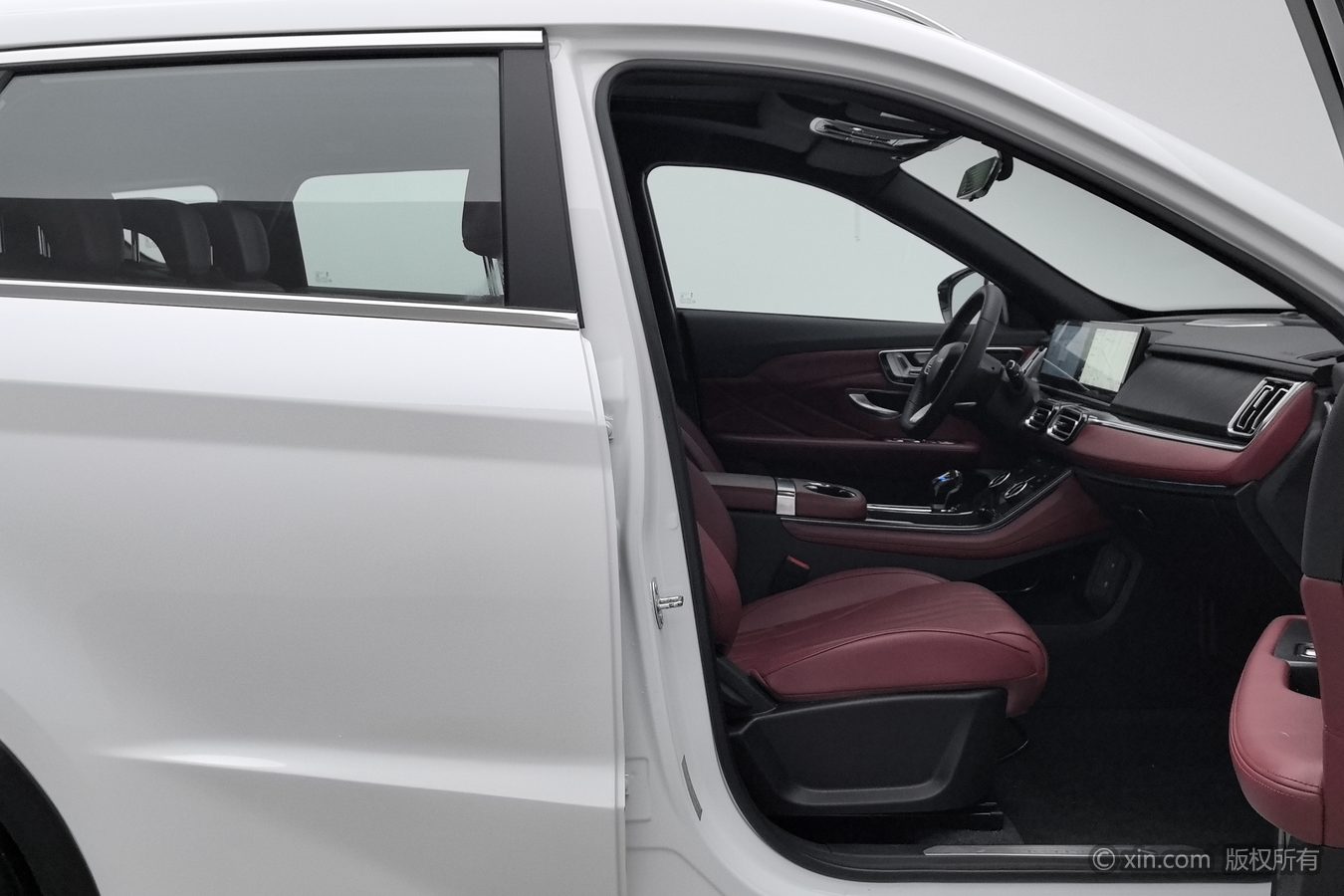 Jetour X70 PLUS 2024 car image #24