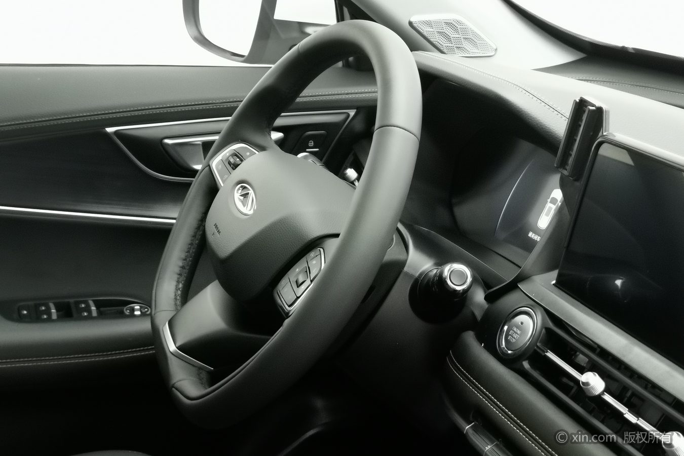 Chery Tiggo 8 2025 immagine di auto #23