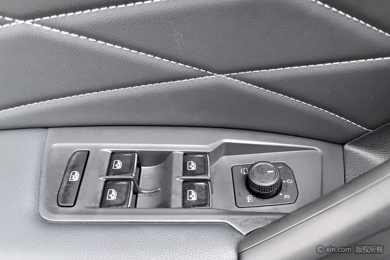 Volkswagen Tiguan L 2024 car image #9