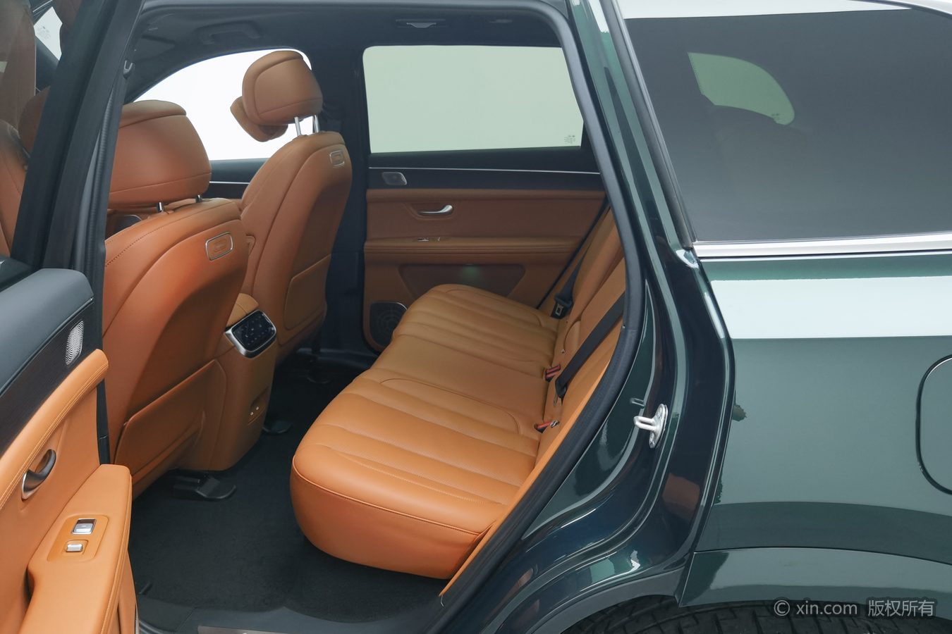 2025 car image #16