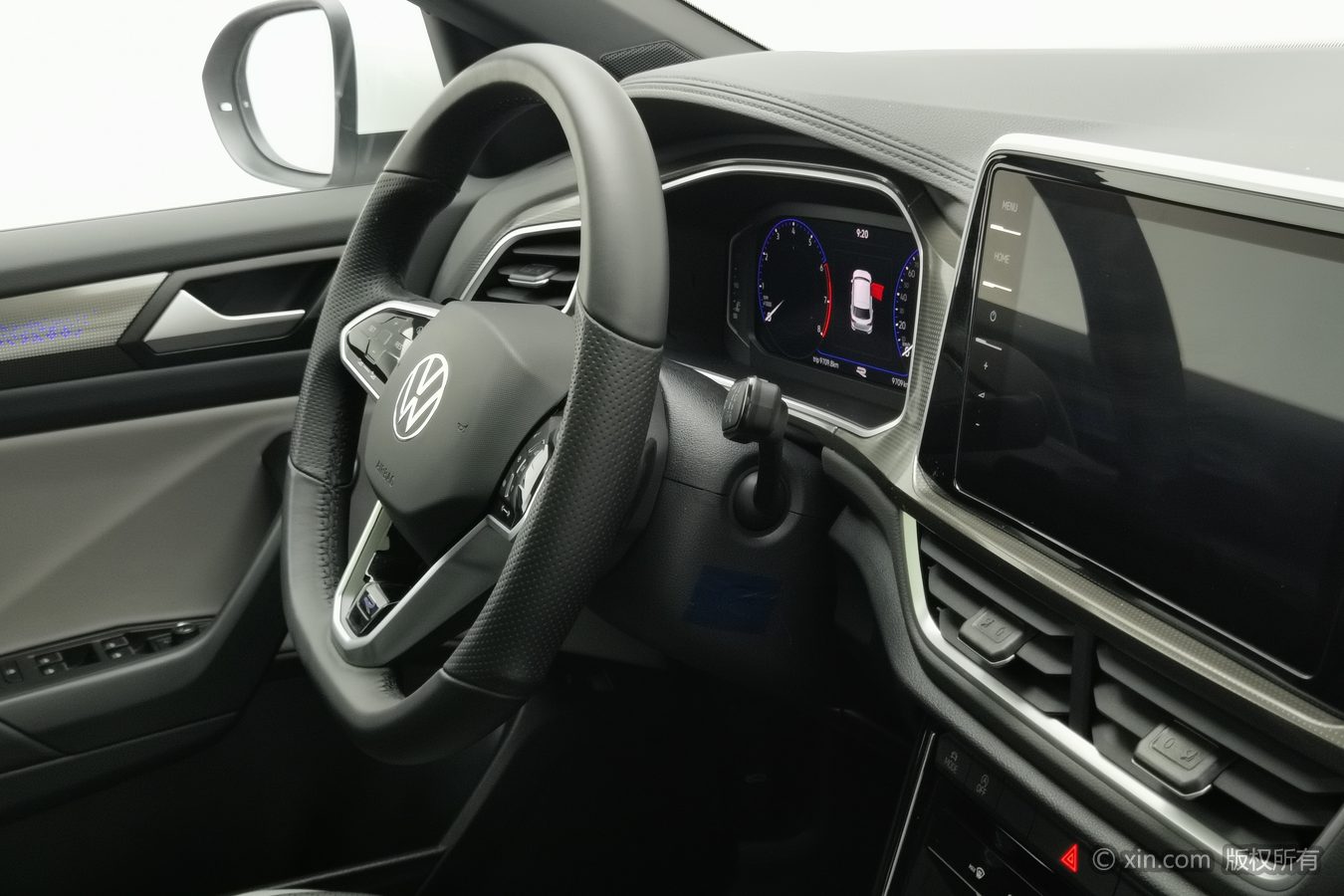 Volkswagen T-Roc 2024 car image #23