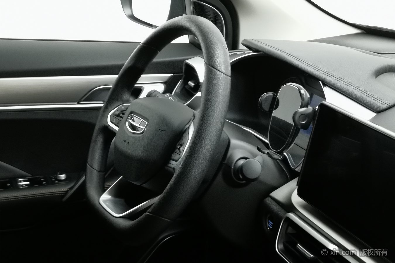 GEELY Coolray 2024 #23 GEELY Coolray 2024 car image #23